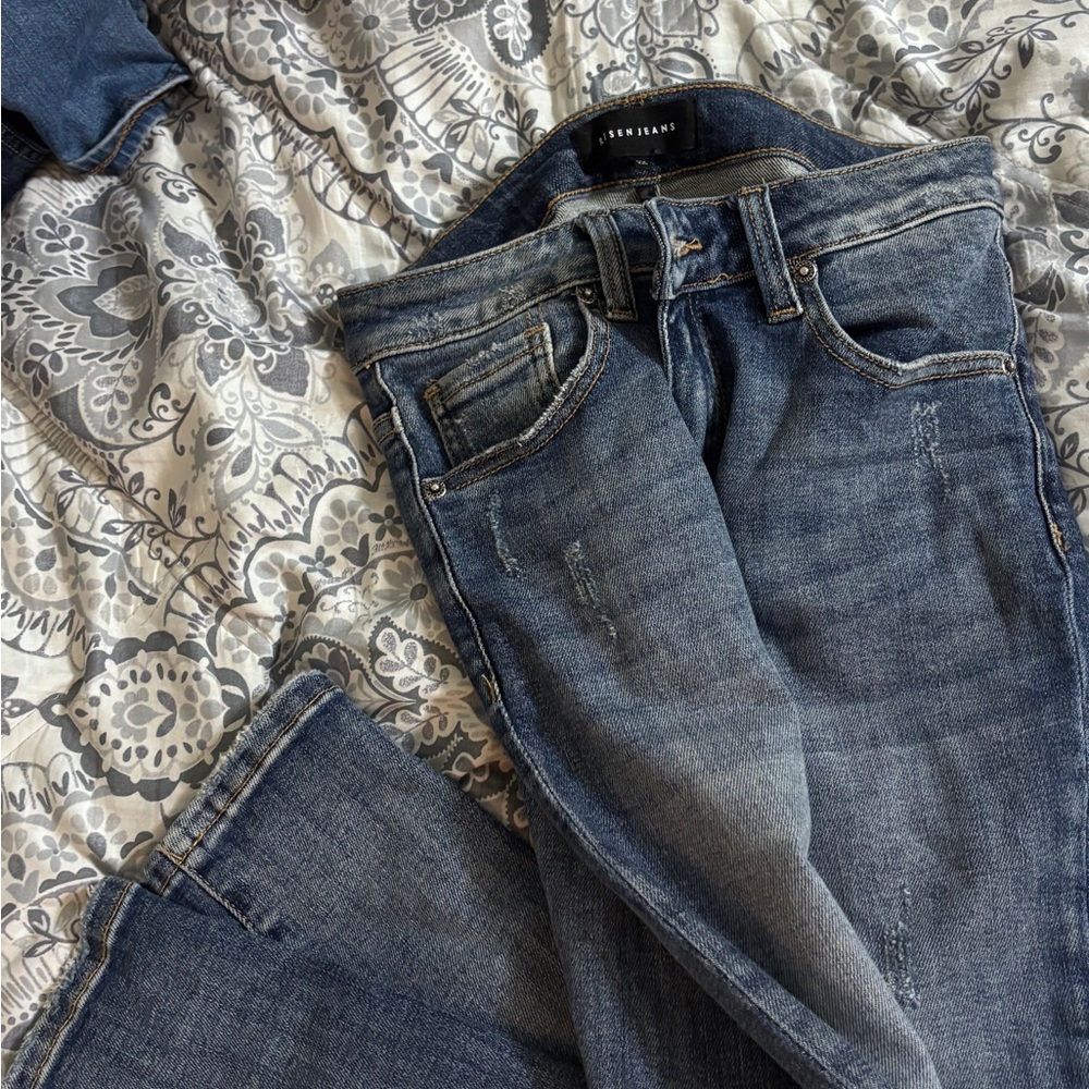 Blue Straight Leg Jeans with Vintage Wash